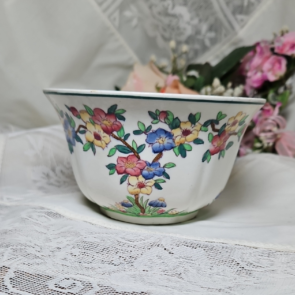 Wedgewood Floral Ceramic Bowl